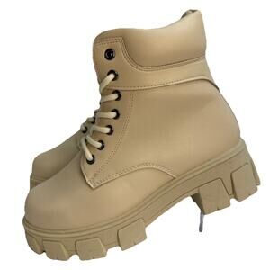 Wild Diva Women’s Lounge Presh Lace-Up Combat Boots Women's Ivory Size 8 NWOB